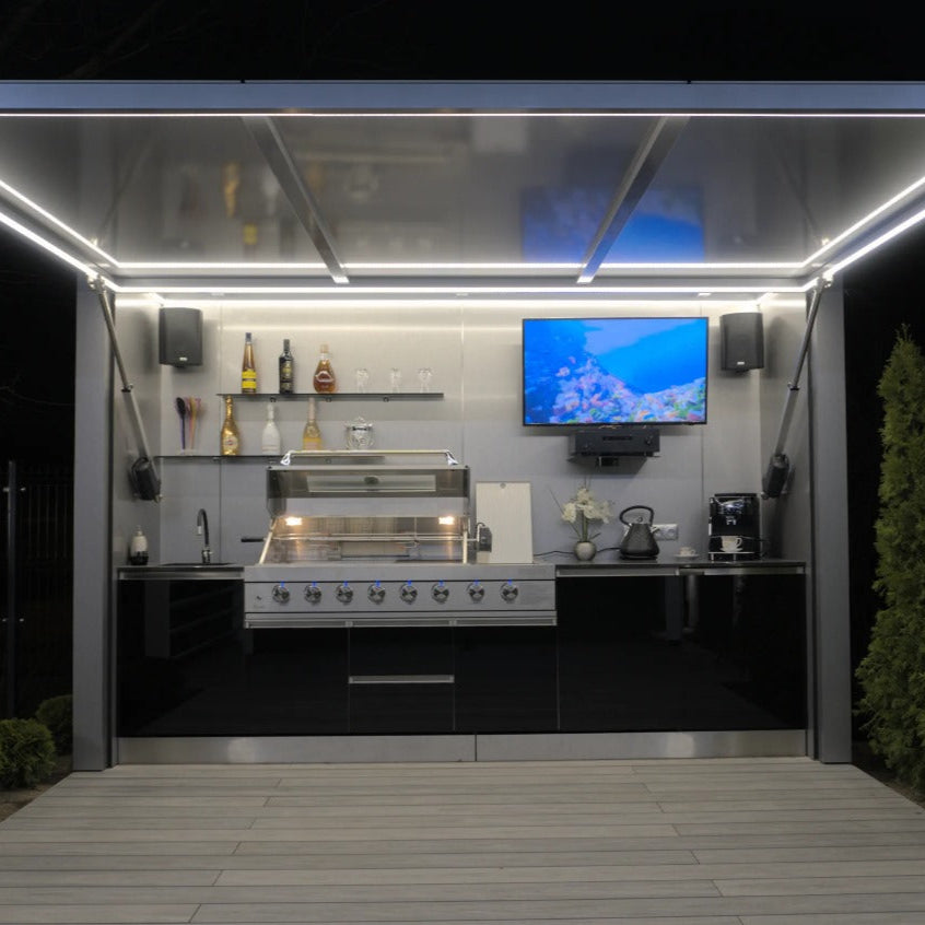 Outdoor Kitchen